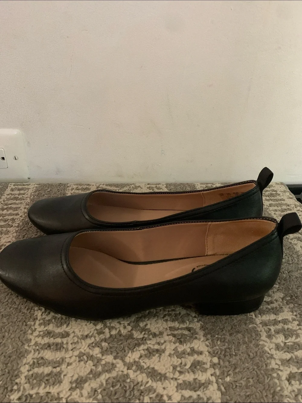 Life Stride Flats - Picture 1 of 4